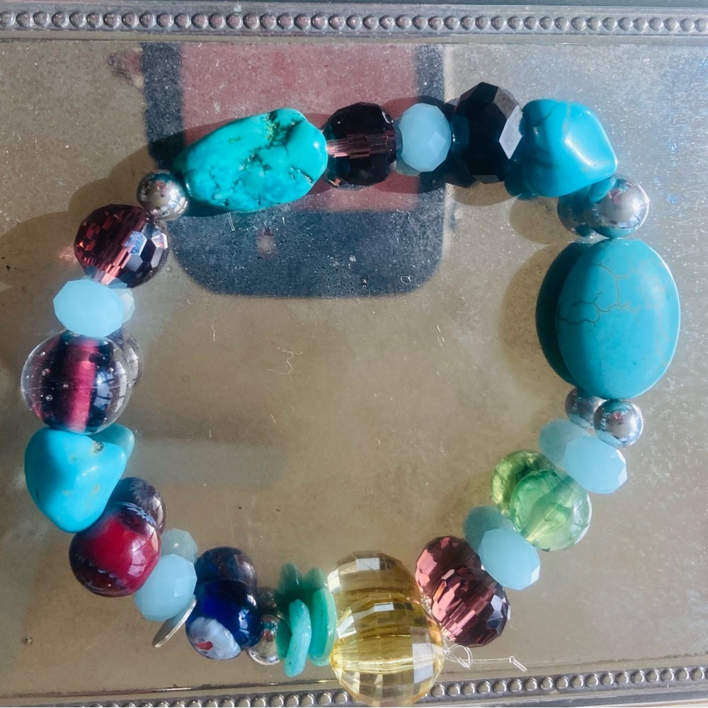 Beaded stretch bracket 7” with genuine turquoise and multicolored beads
